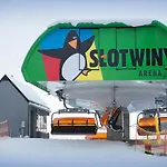 Slotwiny Arena Gæstehus